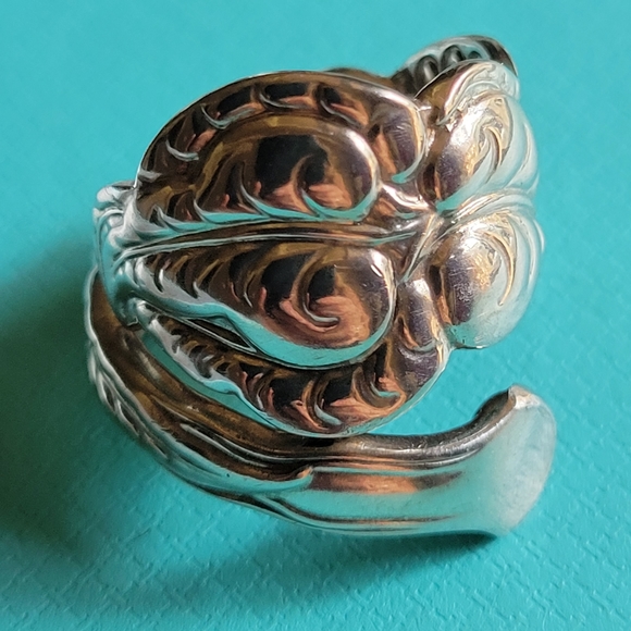 1889 Tiffany & Co. Ailanthus Spoon Ring 27 - Picture 8 of 16
